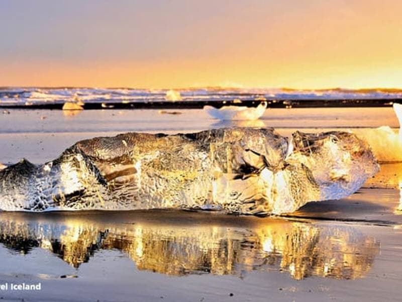 Glacier Lagoon (Jökulsárlón) & South Iceland Tour