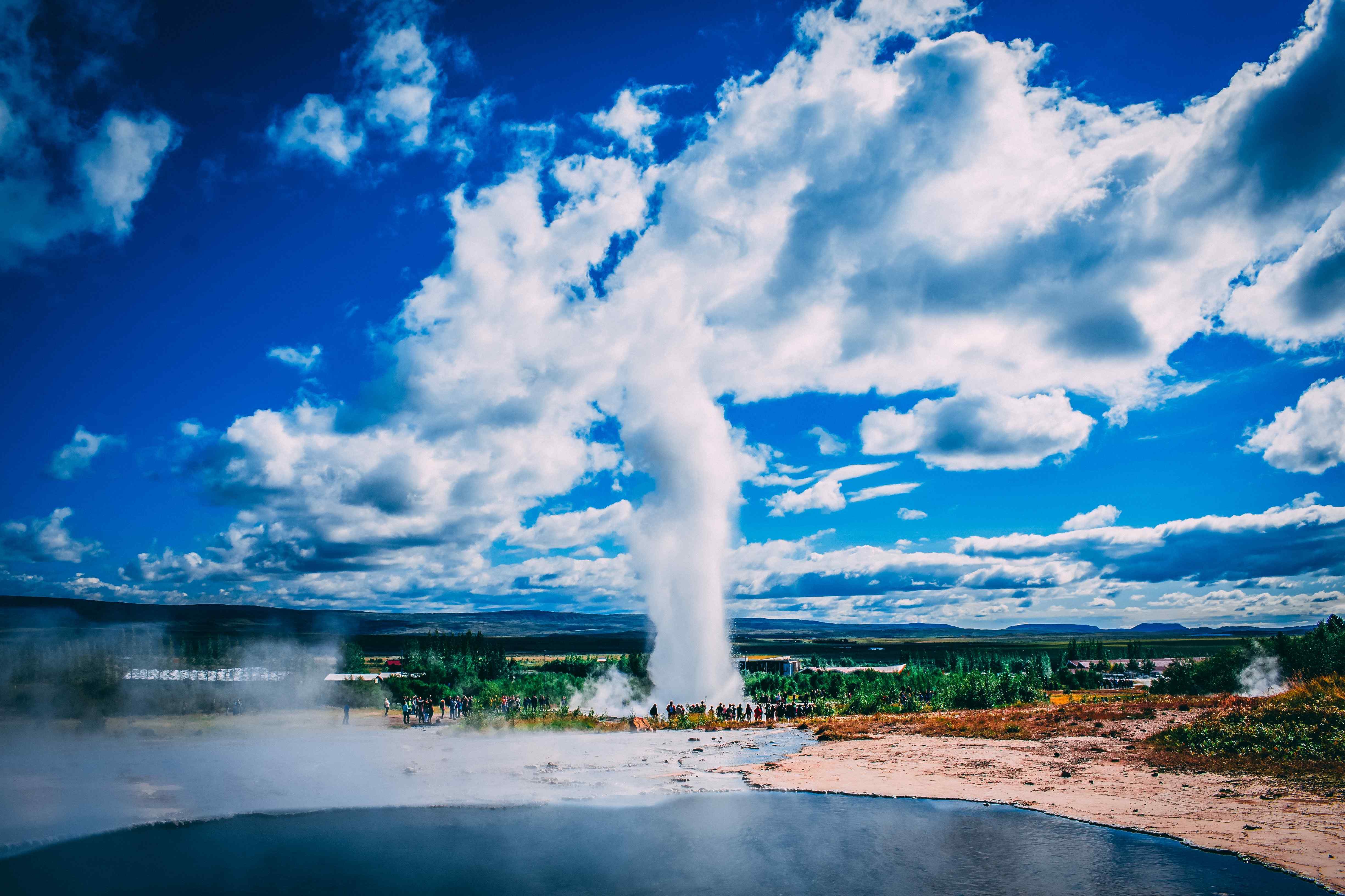 Geysir Island